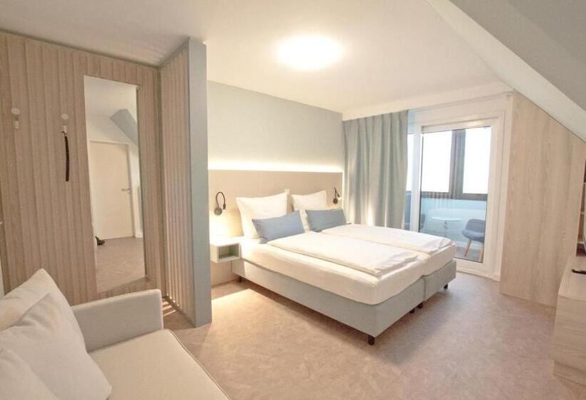 バルコニー付きデラックスルーム, Garni Goldener Anker