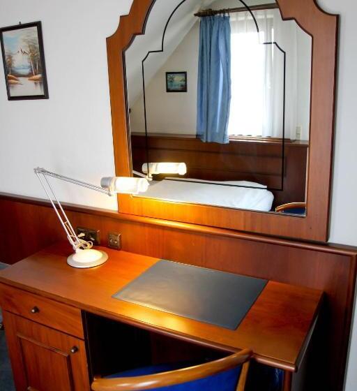 标准间, Garni Italia