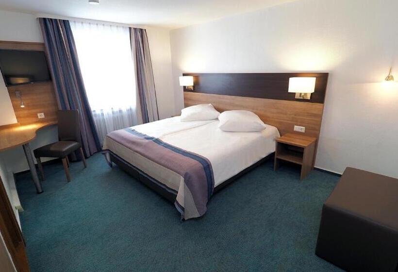 デラックスルーム, Goldener Hirsch Mosbach