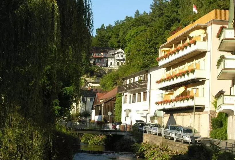 Standard-huone, Heissinger