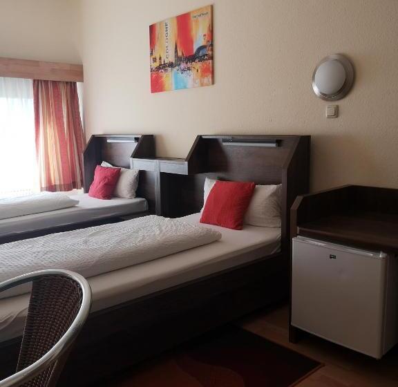 스탠다드 룸, Köln Bonn