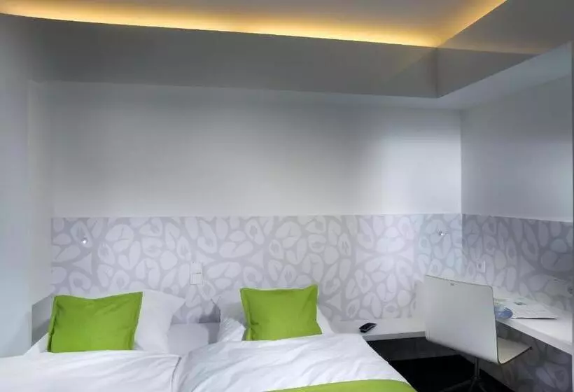Quarto Familiar, Mara