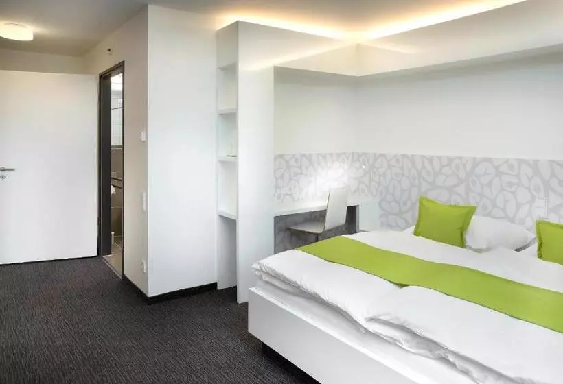 Quarto Standard para Deficientes, Mara