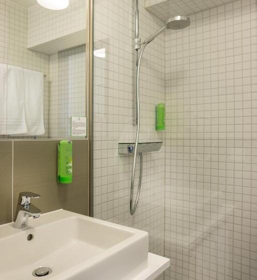 Comfort room with balcony, Mara