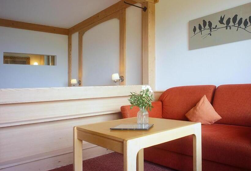 غرفة ديلوكس مزودة بشرفة, Bergseele Privat  & Retreathotel Schwarzwald