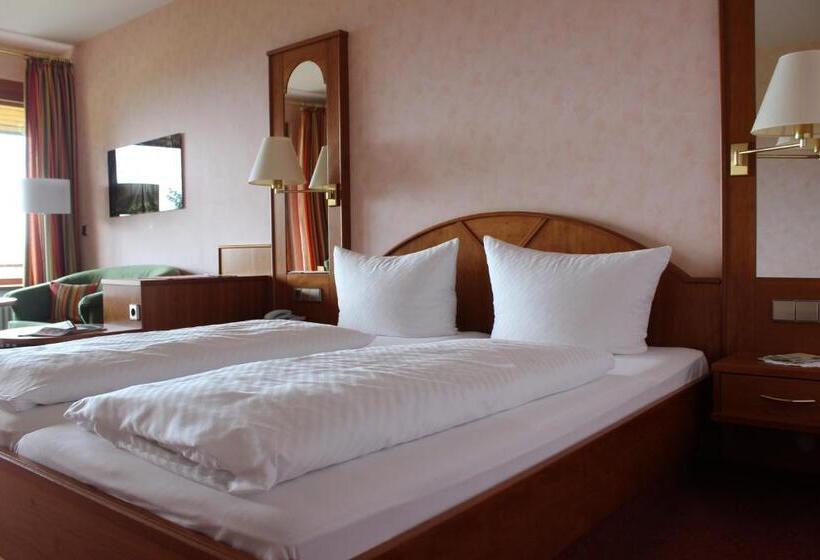 غرفة ديلوكس مزودة بشرفة, Bergseele Privat  & Retreathotel Schwarzwald