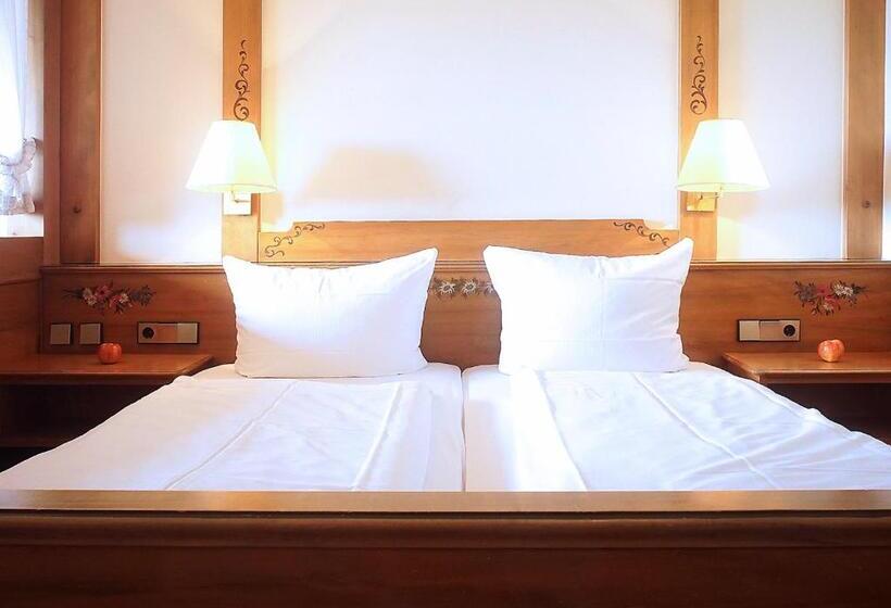 غرفة كومفورت ثلاثية, Bergseele Privat  & Retreathotel Schwarzwald