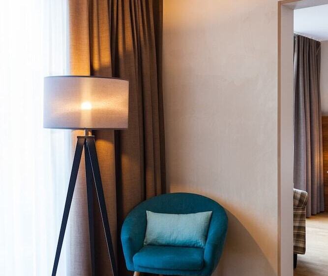 Suíte Júnior, Restaurant Hotel Zum Storchen