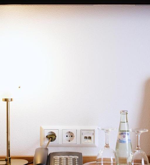 חדר סטנדרט יחיד, Tiek Superior