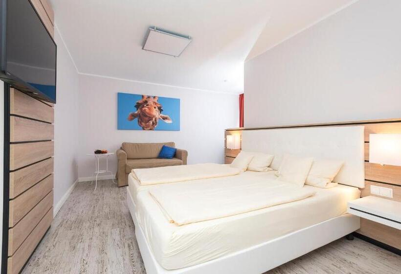 חדר סטנדרט, Tiek Superior