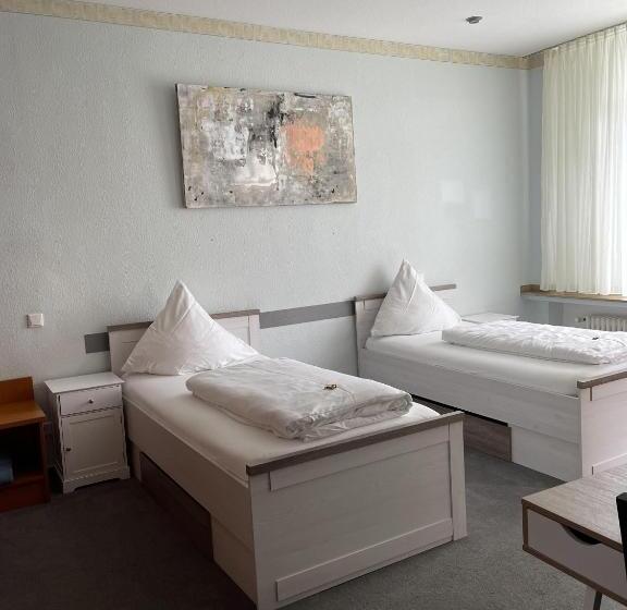 غرفة قياسية, Zum Landsberger Hof