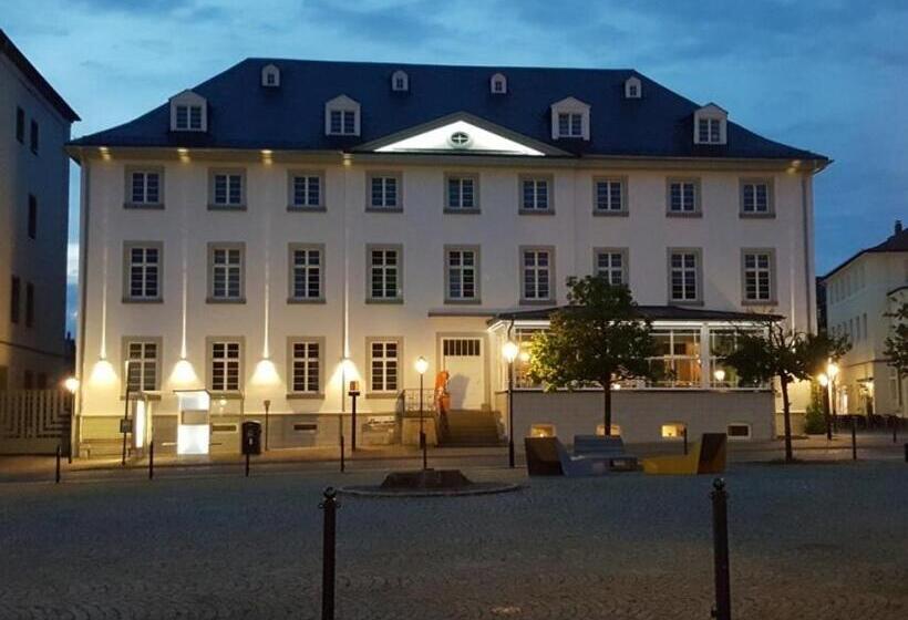 غرفة قياسية, Zum Landsberger Hof