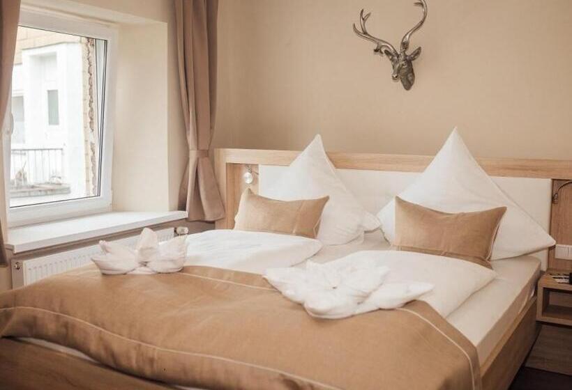 غرفة قياسية, Zum Landsberger Hof