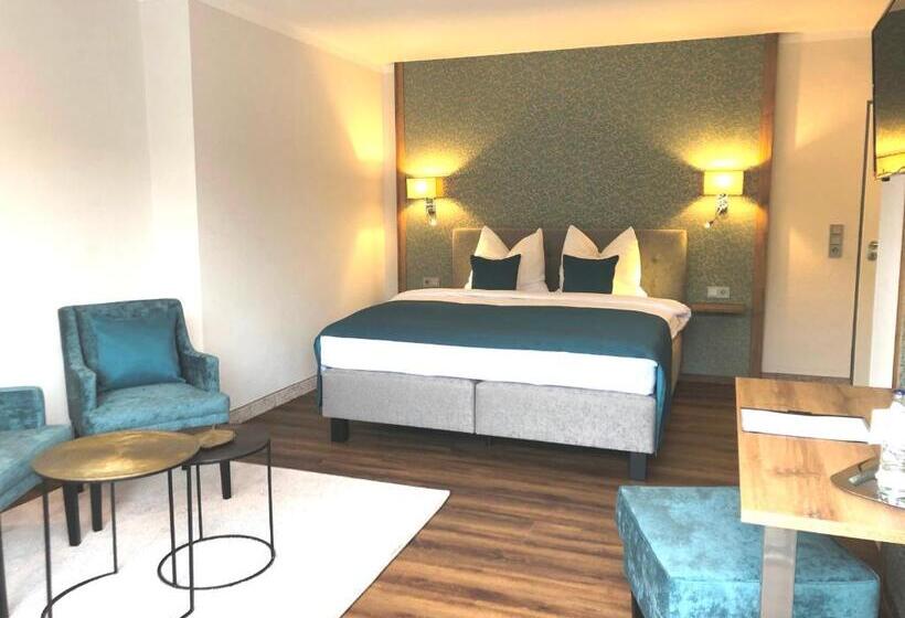 غرفة بريميوم, Zur Post