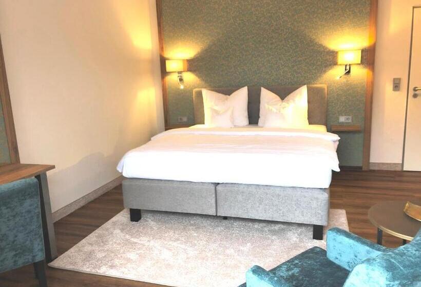 غرفة بريميوم, Zur Post