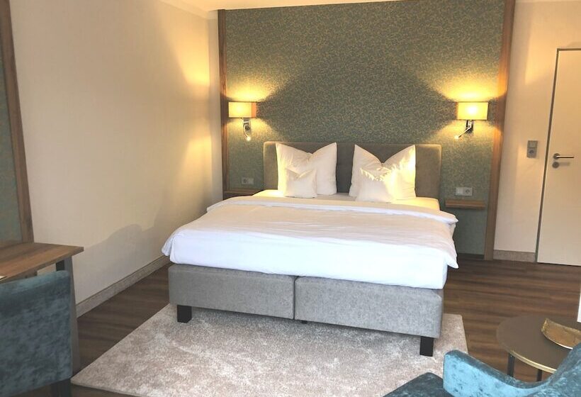 غرفة بريميوم, Zur Post