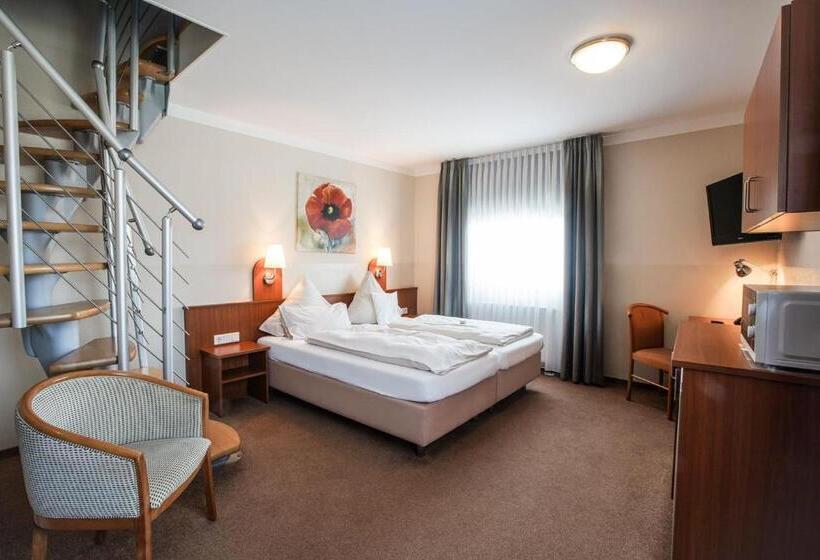 四人标准间, Park Residence