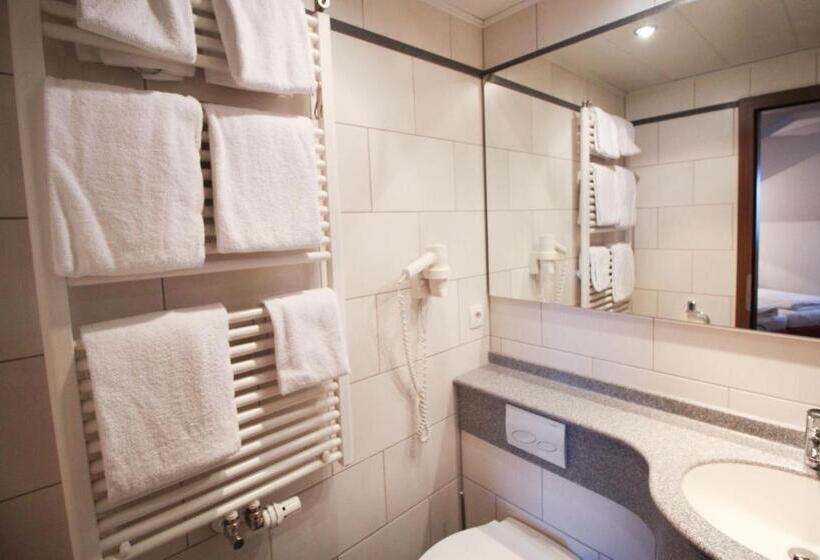 Standard Triple Room, Gasthof Obermeier