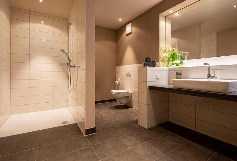 舒适型房间, Muller´s Land