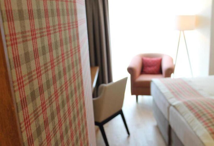 Quarto Comfort, Restaurant Hotel Zum Storchen