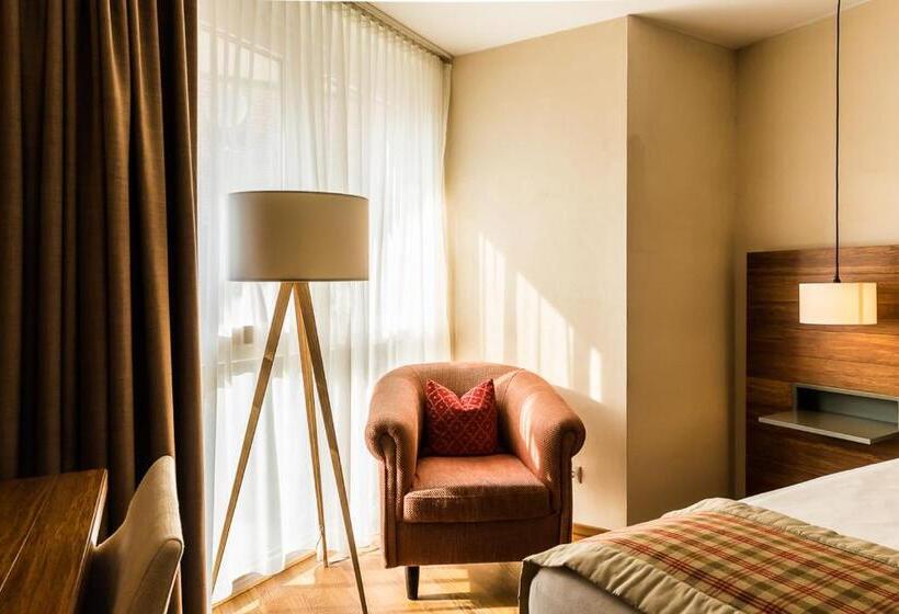 Quarto Comfort, Restaurant Hotel Zum Storchen