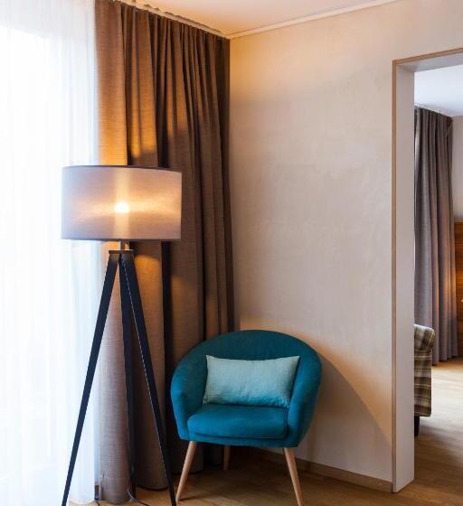 Suíte Júnior, Restaurant Hotel Zum Storchen