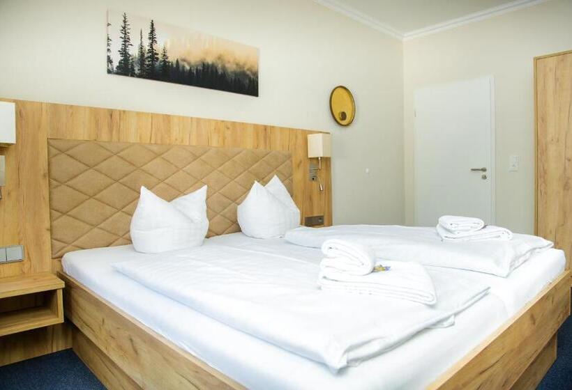 Полулюкс, Waldhotel Friedrichroda