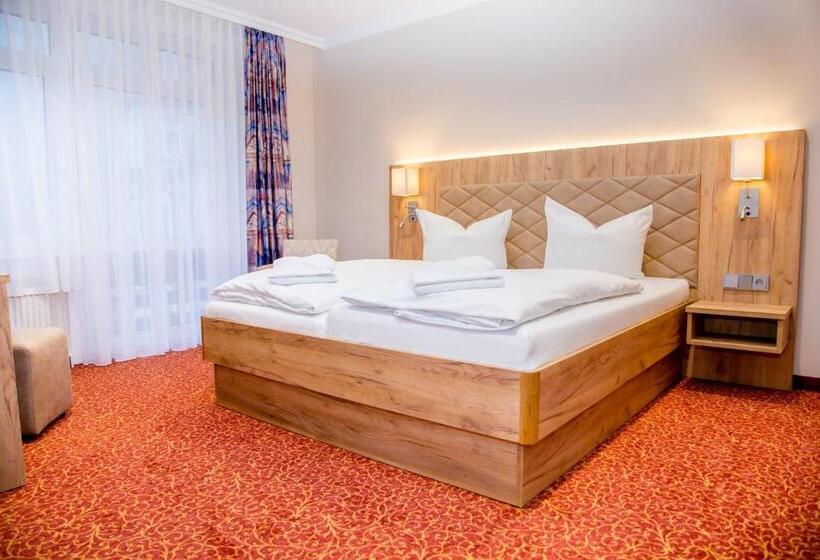 Полулюкс, Waldhotel Friedrichroda