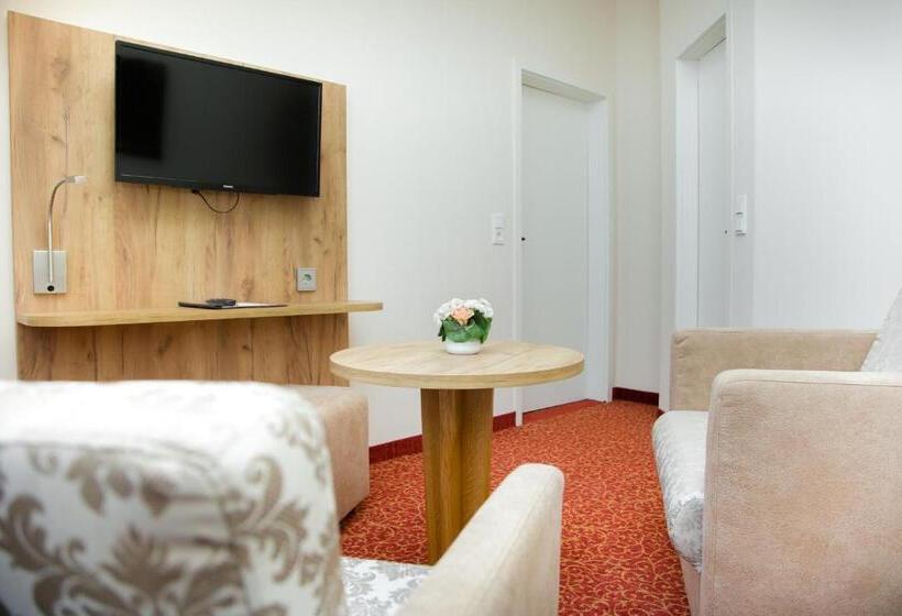 Полулюкс, Waldhotel Friedrichroda