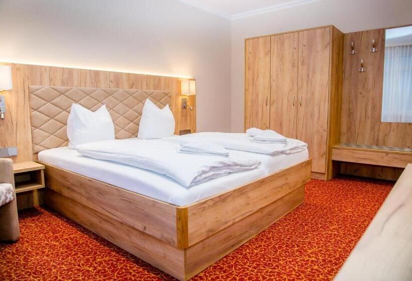 Полулюкс, Waldhotel Friedrichroda