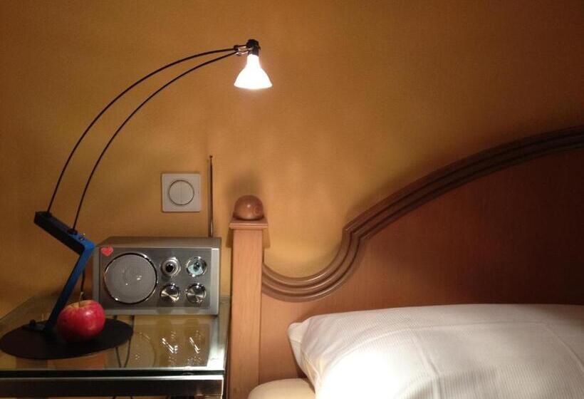 标准间, Angerresidenz