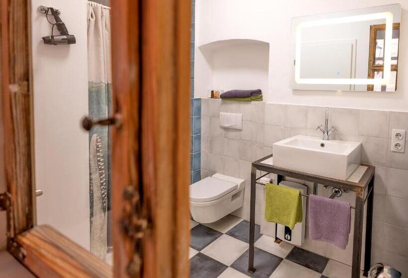 חדר סטנדרט יחיד, Pension Onkel Ernst