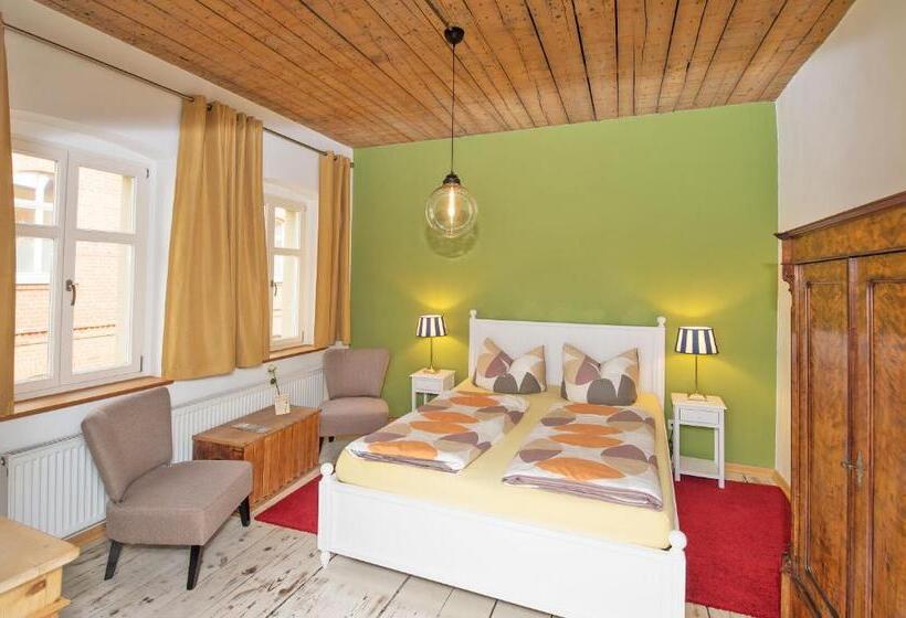 חדר סטנדרט יחיד, Pension Onkel Ernst