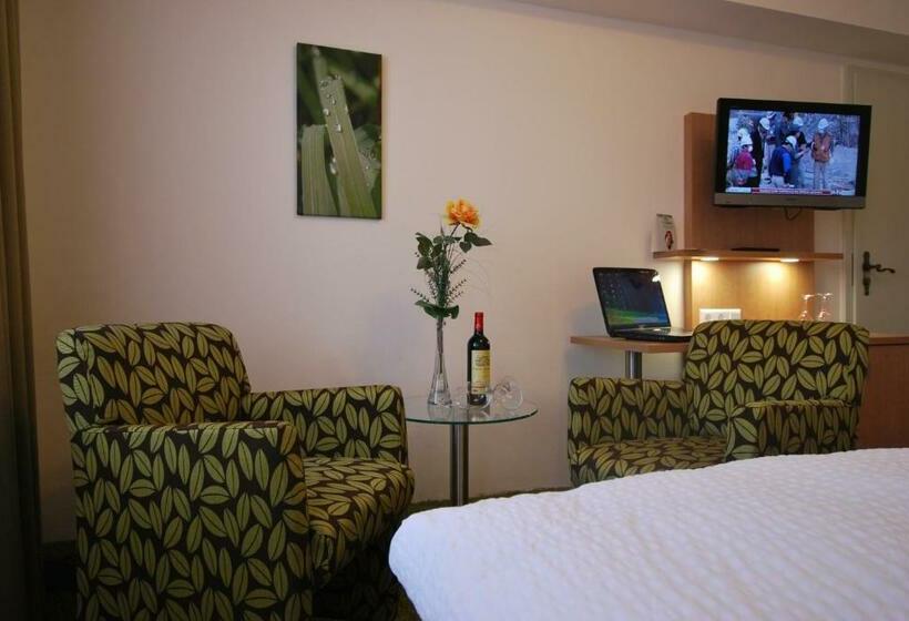 Номер Стандарт, Adler