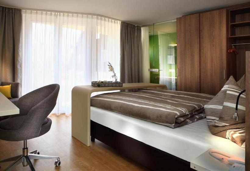 Comfort room with balcony, Adler