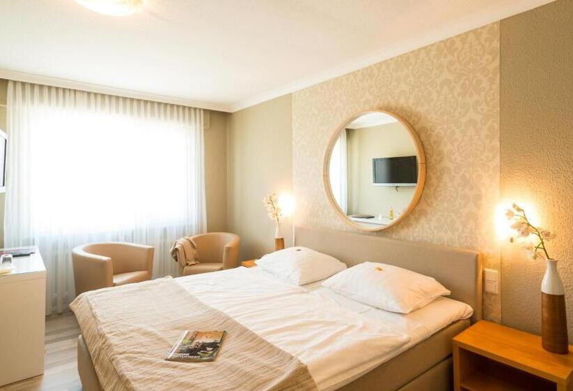 غرفة قياسية فردية, Ahrbella