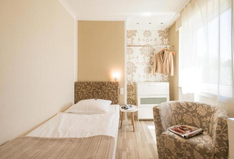 غرفة قياسية فردية, Ahrbella