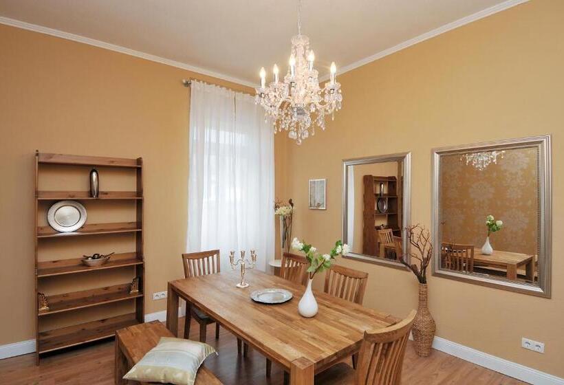 شقة غرفة واحدة, Ahrbella