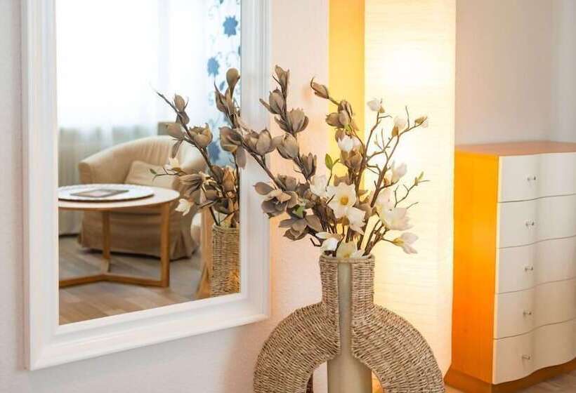 غرفة كومفورت, Ahrbella