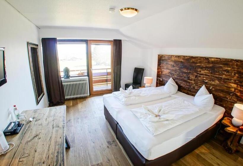 스탠다드 룸, Alpenglühn