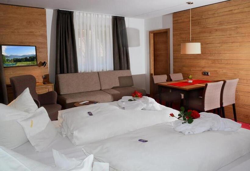 Quarto Estandar com Sacada, Alpenhof
