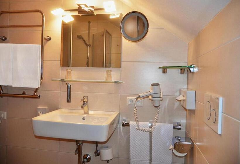 Апартаменты 2 Спальни, Alpenhof