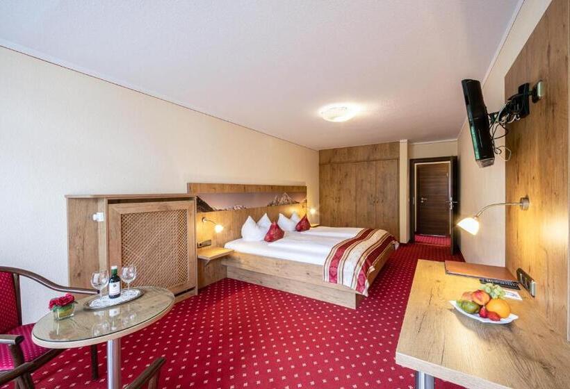 패밀리 룸, Alpinaros