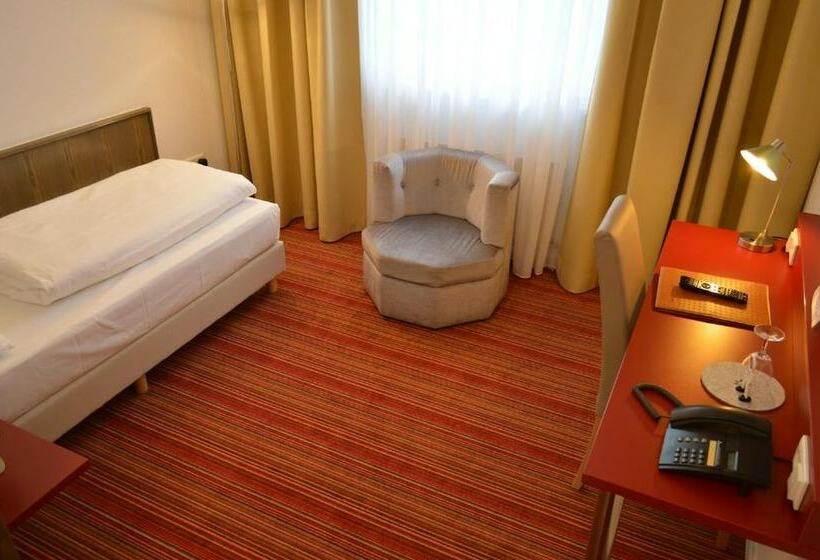 غرفة قياسية فردية, Astra