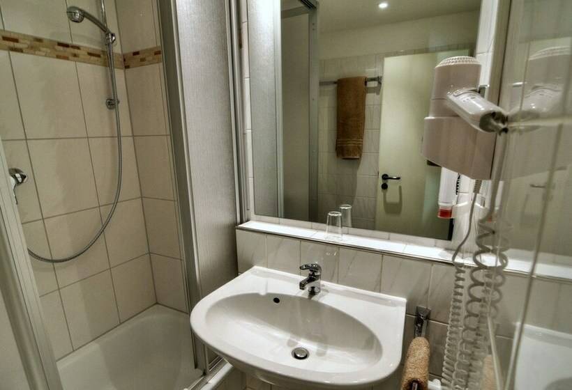 غرفة قياسية فردية, Astra