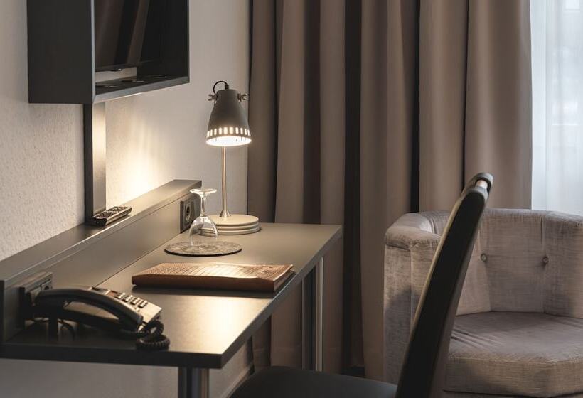 غرفة بيزنس, Astra