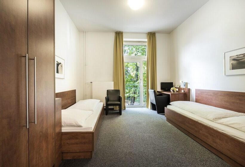 Номер Стандарт, Cjd Bonn Castell
