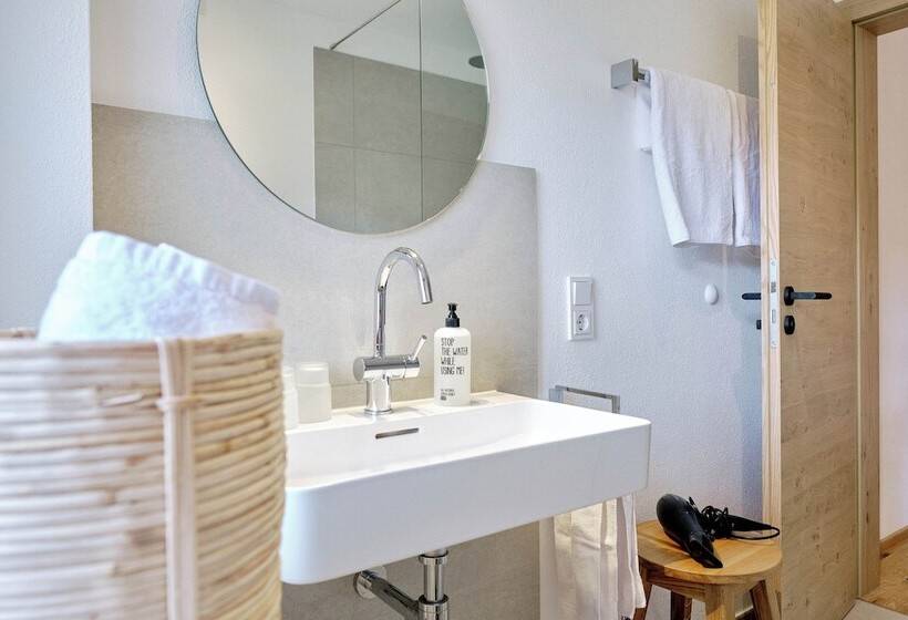 Апартаменты 1 Спальня, Der Lederer Hof Boutique Apartments