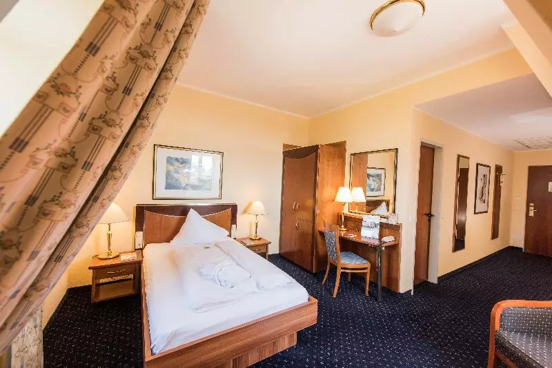 スタンダードシングルルーム, Göbel`s Hotel Quellenhof