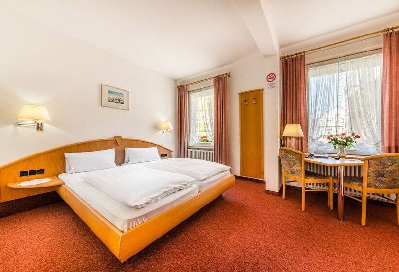 Quarto Estandar, Goldener Sternen